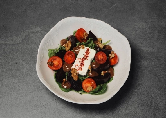 Салат з печеним буряком та фетою - ROAD 