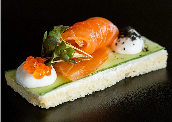 Хлібець з лососем від Na Nebi 