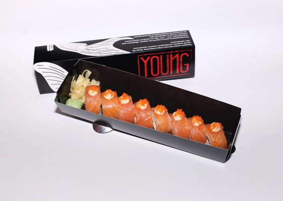 Рол з лососем та креветкою темпура - Young 