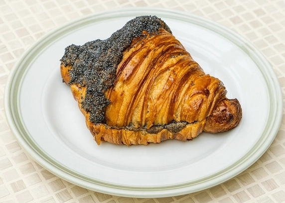 Круасан франжепан маково вишневий від DIM Bakery 