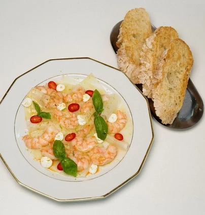 Карпачо з динею та креветками від ANTICA Eatery 