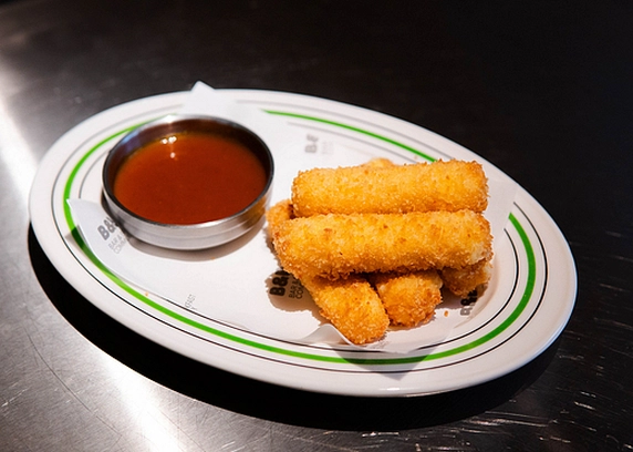 Сирні палички з соусом обліпиха-маракуйя - B&B Community 