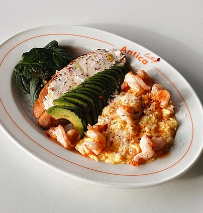 Скрембл з креветкою  - ANTICA Eatery 
