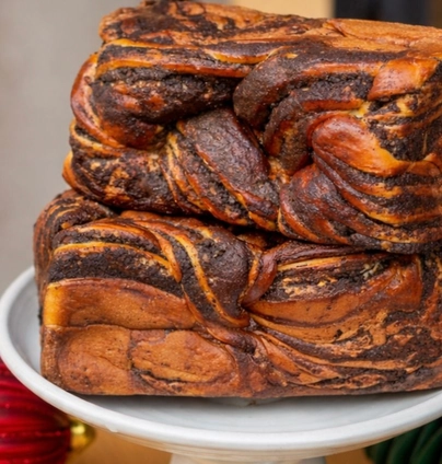 Плетенка маково-горіхова від DIM Bakery 