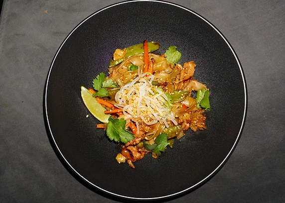 Пад сі ю з куркою від Young 