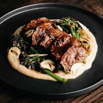 Татакі стейк з броколіні 