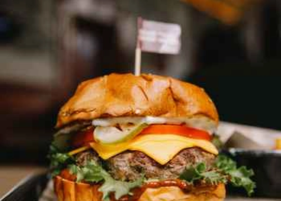 Burger grill з телятиною - Пасаж Адлєра 