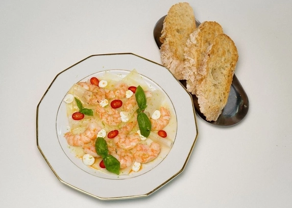 Карпачо з динею та креветками - ANTICA Eatery 