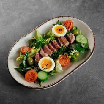 NEW Салат з тунцем