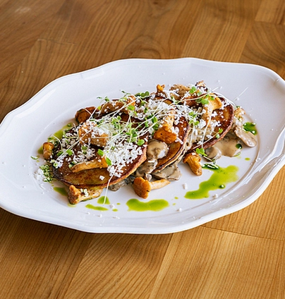 Деруни з грибами та бринзою від Na Nebi 