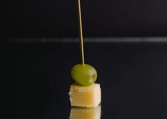 Ф Шпажка пармезан + виноград 1шт від Na Nebi 