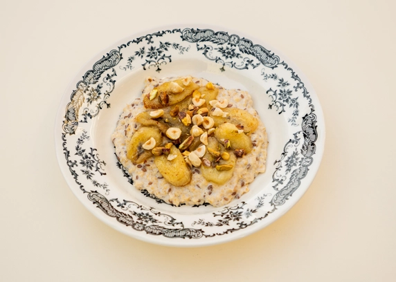 Солодка вівсяна каша з льоном від Cafe Mone 