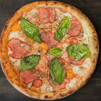 Піца капрічоза