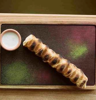 Моцарела в листковому тісті запечений на грилі від Na Nebi 