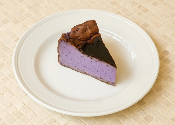 Сан Себастьян чорничний порц. від DIM Bakery 