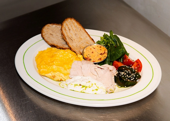 Великий сніданок з індичкою від B&B Community 