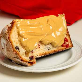 Панетон з вершковою карамеллю