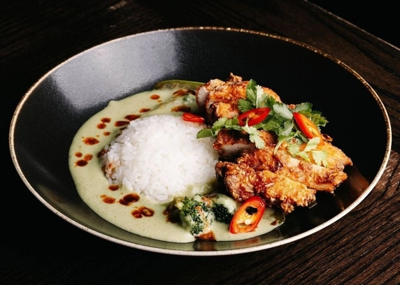 Зелене карі з куркою кацо - Young 