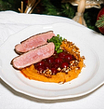 Качина грудинка з вишнями від Na Nebi 