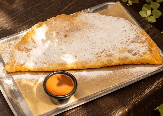 Чебурек з вишнею від Файне Місто 