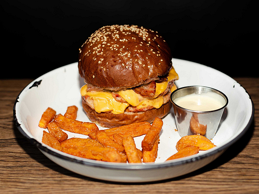 Burger Chicken BBQ