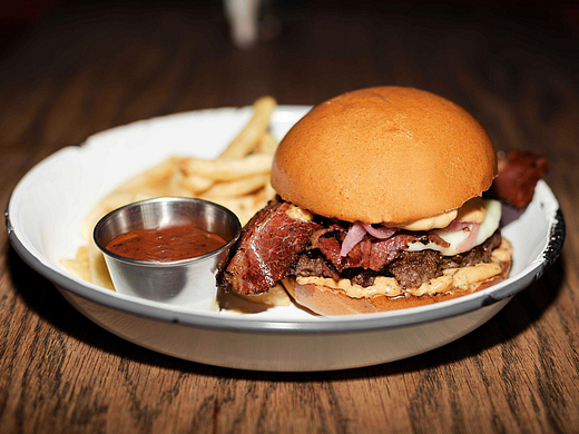 Pastrami Burger