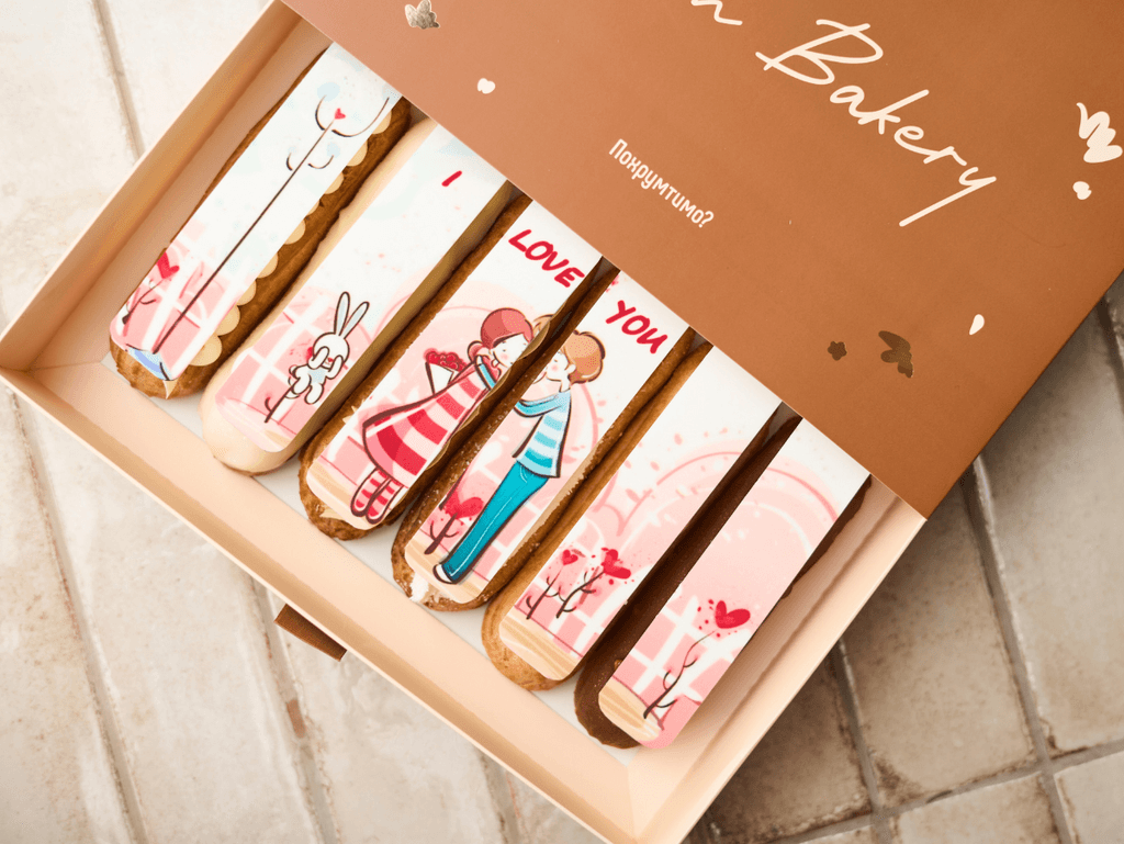 Коробка еклерів Valentine's Day 6 шт.
