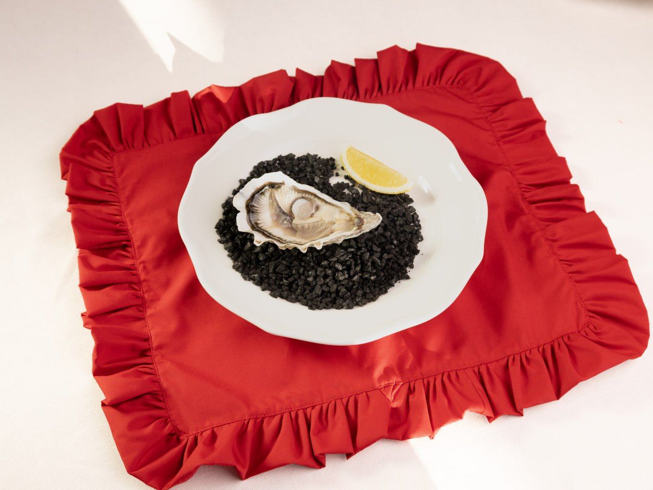 Устриця Чорна Королева 1 шт