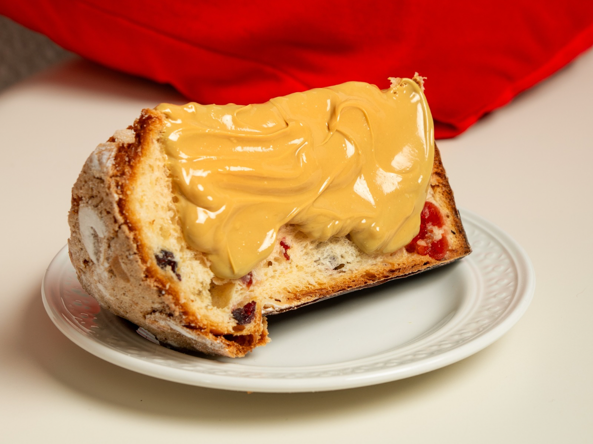 Панетон з вершковою карамеллю