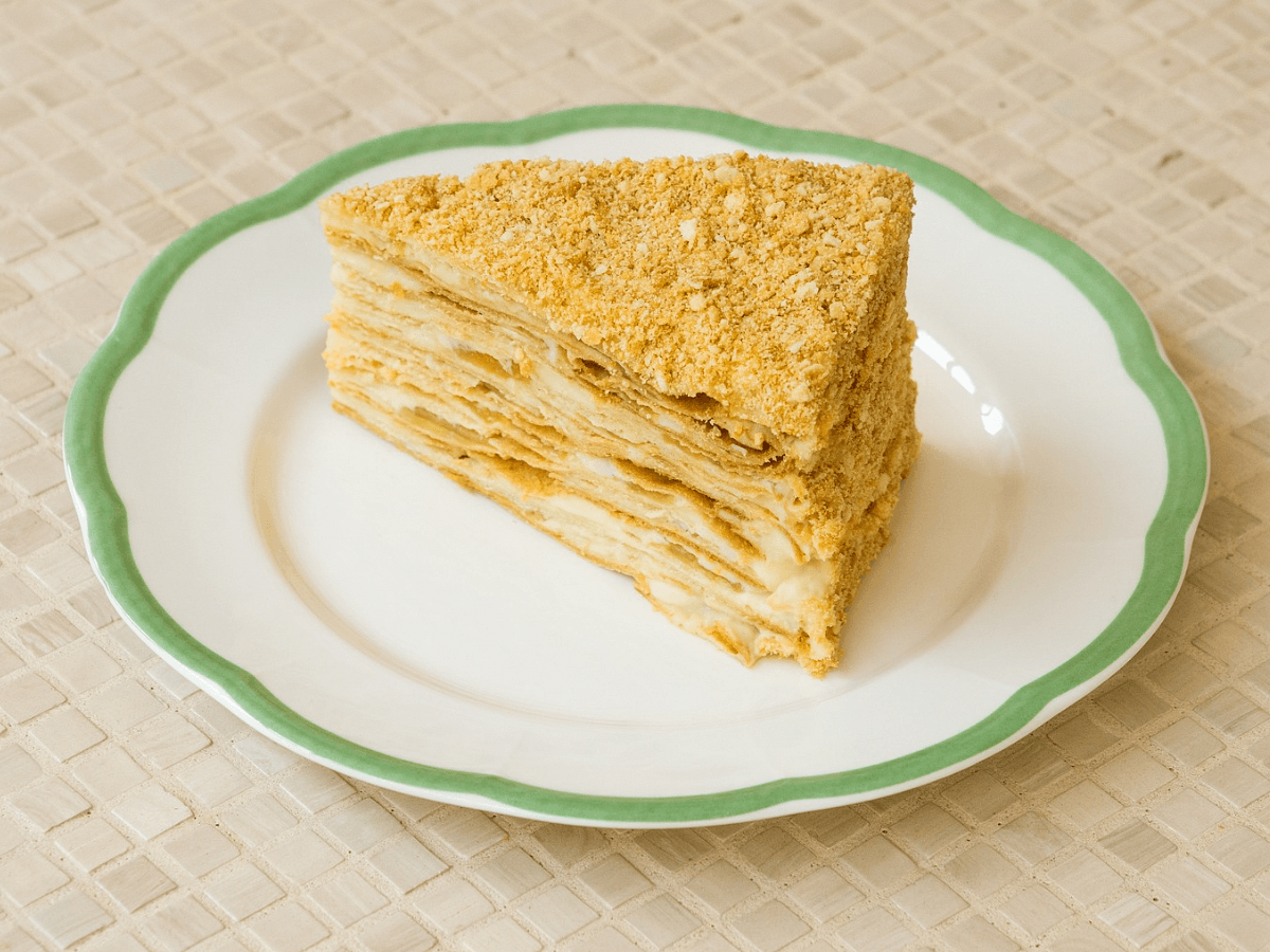 Наполеон яблучний порц.