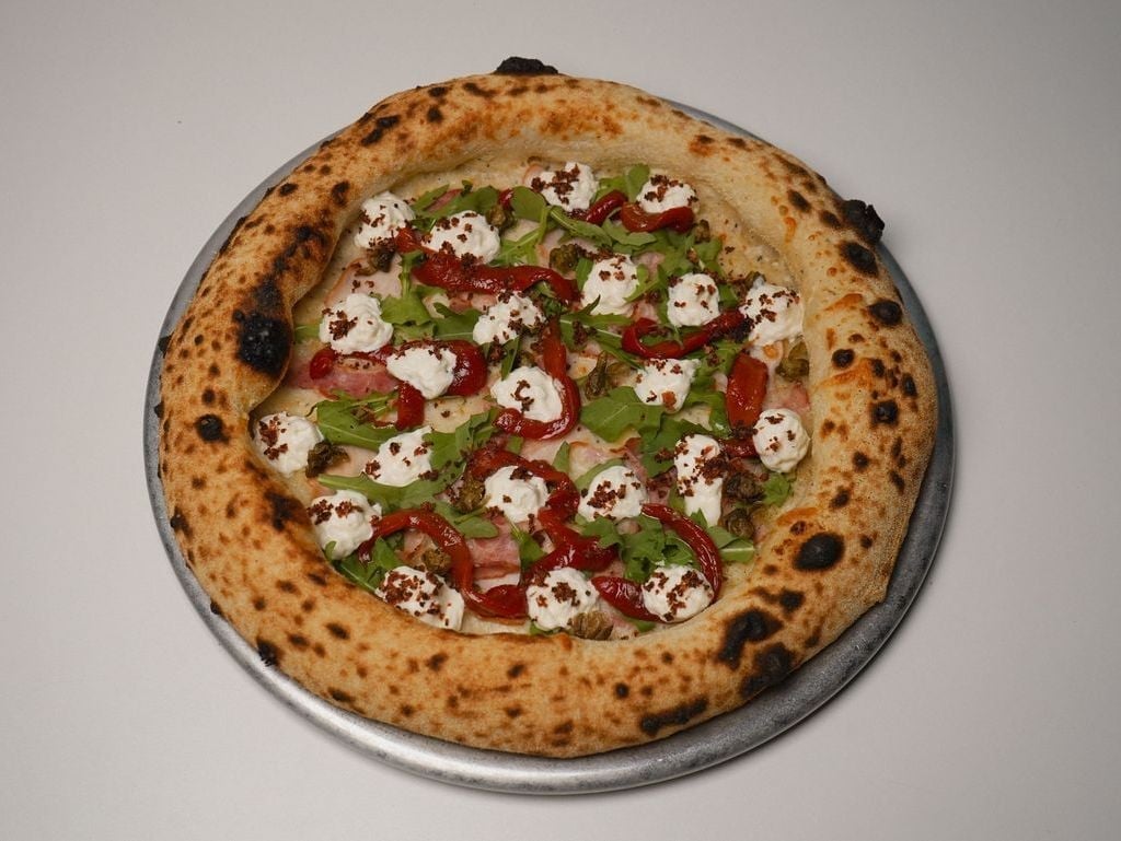 Піца Carne e Veneto