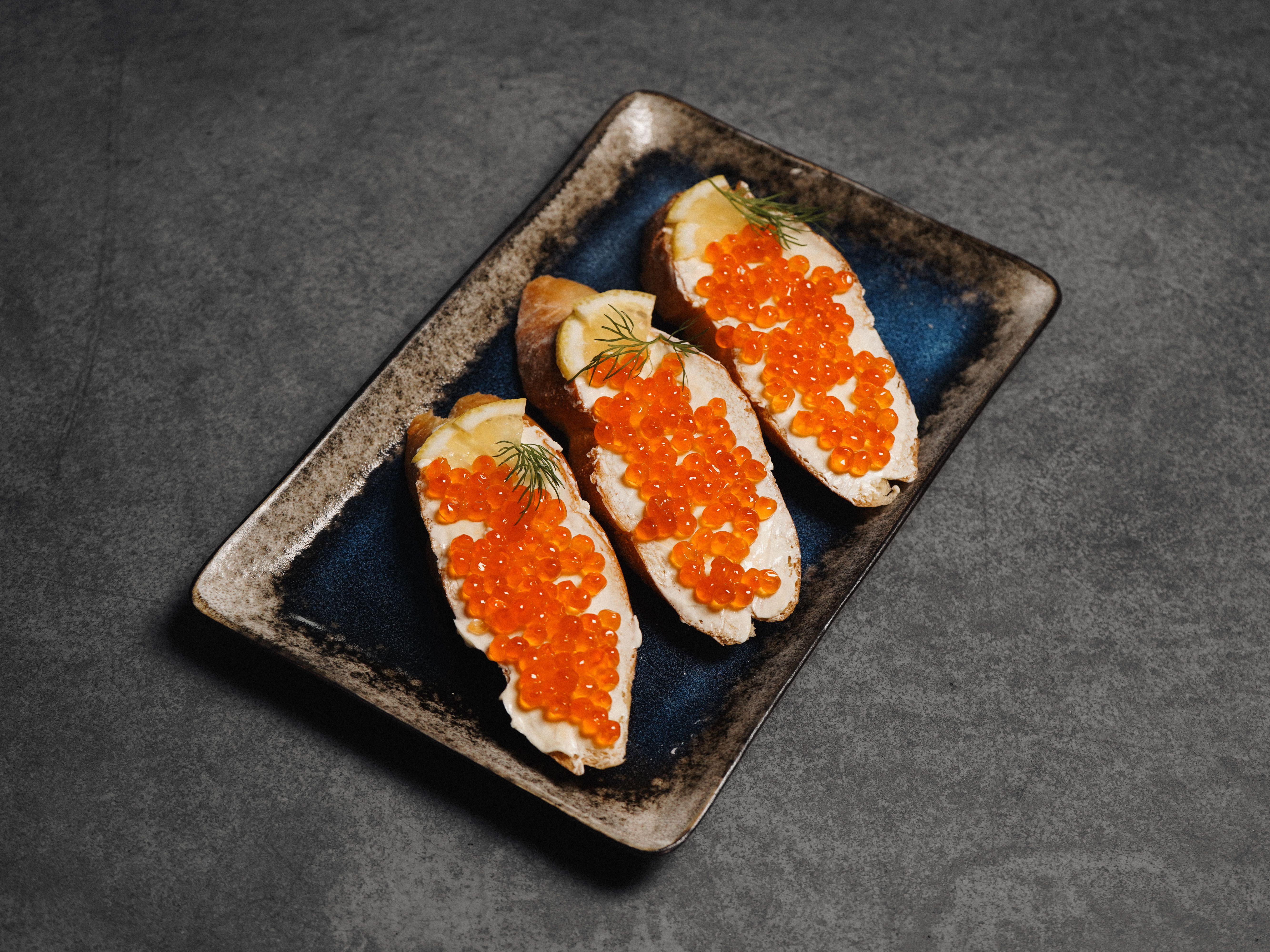 NEW Брускети з червоною ікрою