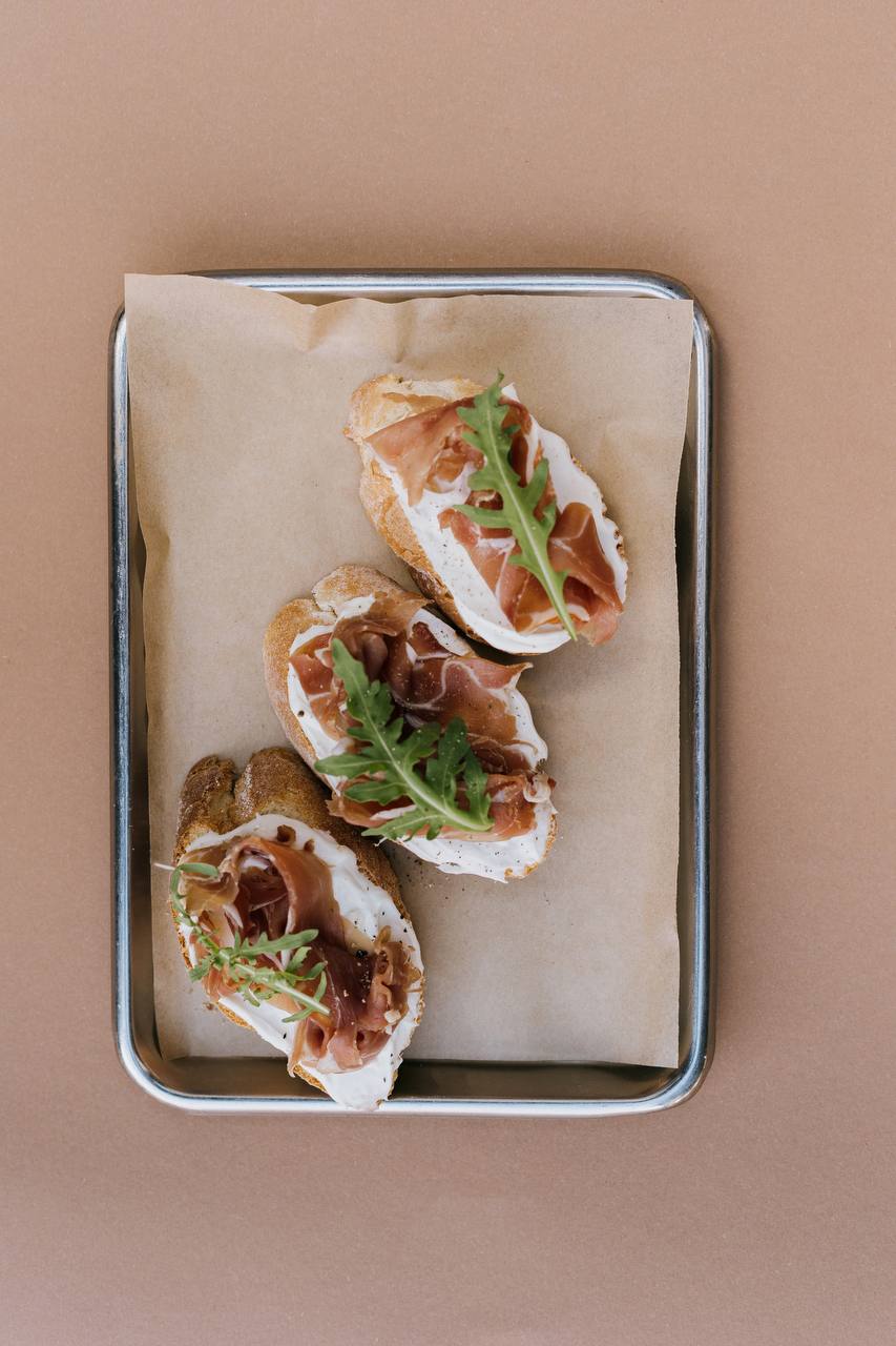 Брускетта з  Прошутто