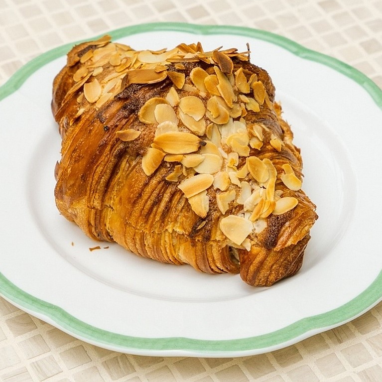 замовити круасан