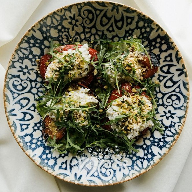 замовити салат на бенкет