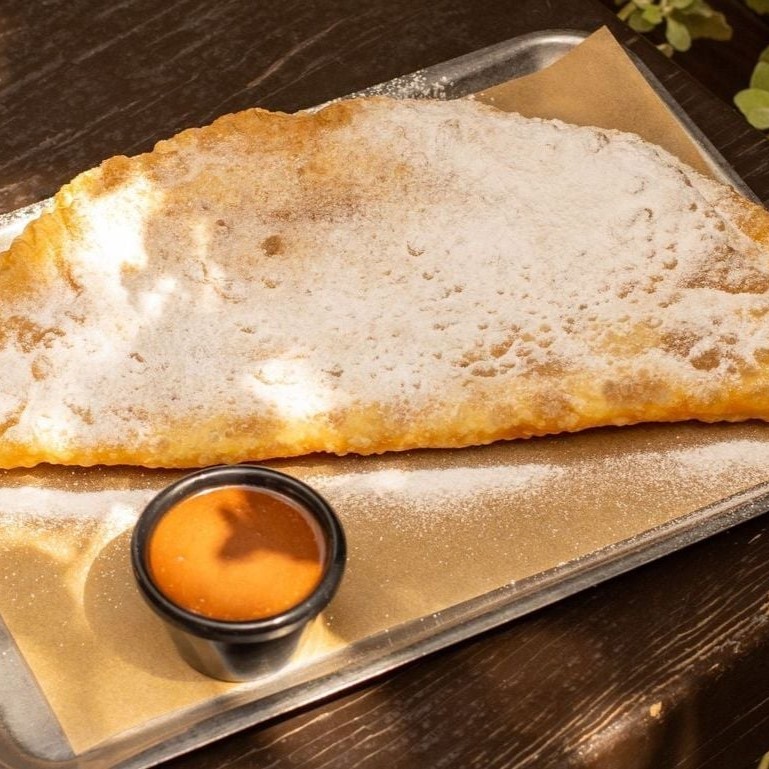 замовити чебурек з вишнею