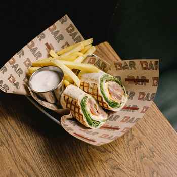 замовити бурито з тунцем