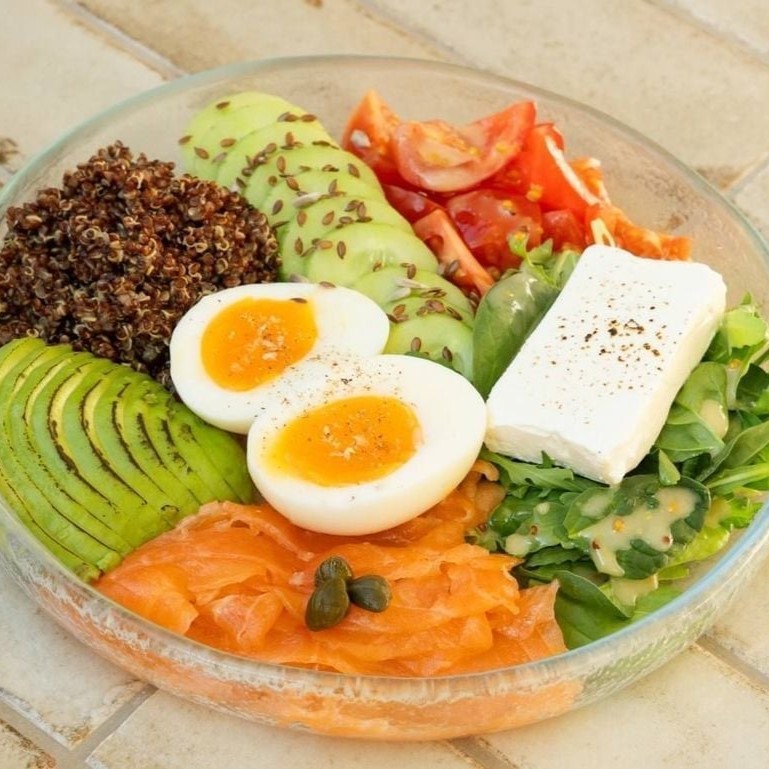 замовити боул з лососем