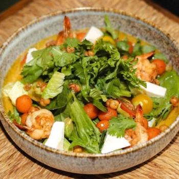 салат з креветками замовити