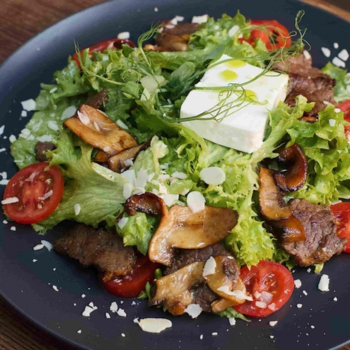 замовити теплий салат